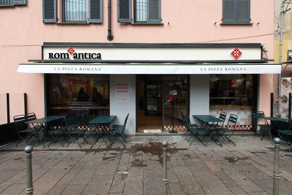 20230429-111523-romantica-porta-ticineseDEA9387A-680C-3625-E27B-5B7B81F15A70.jpg